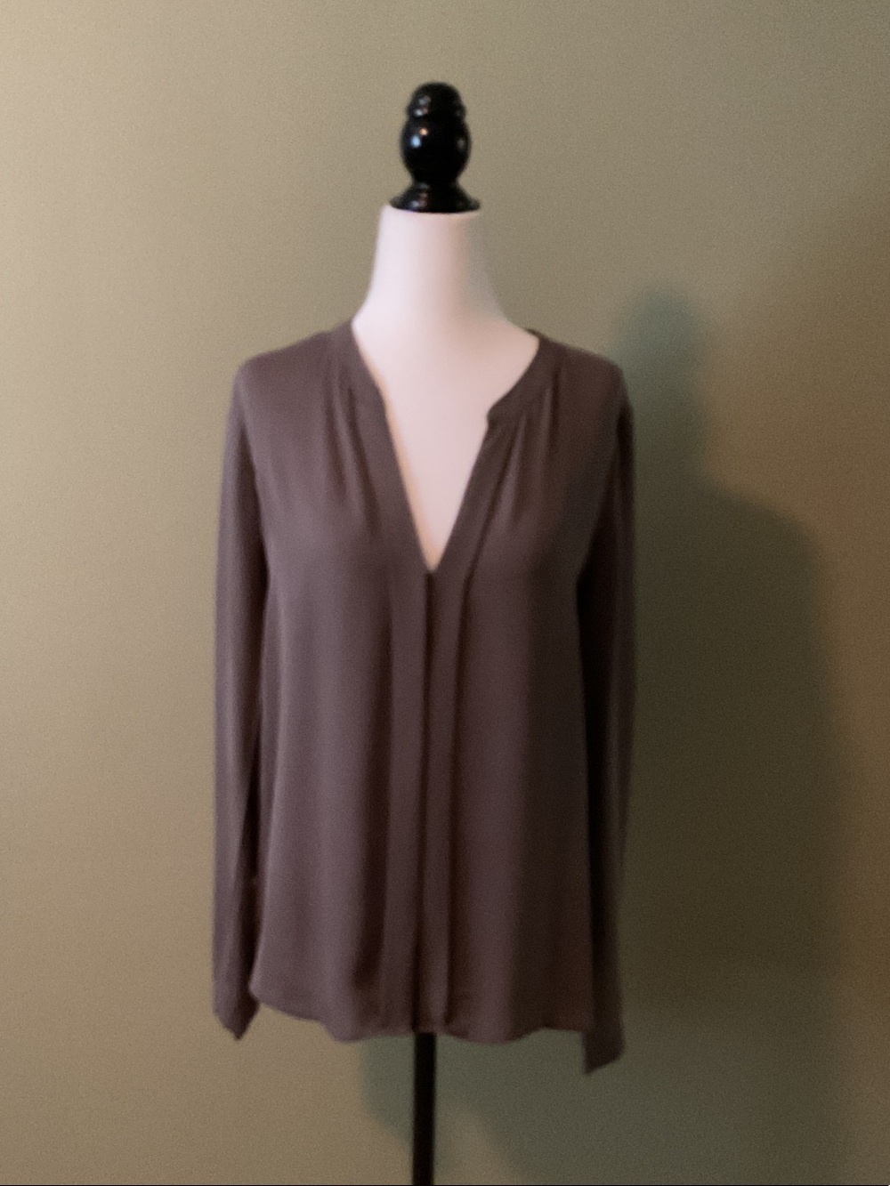 Vince 100% Silk Long Sleeve V-Neck Blouse Taupe XS